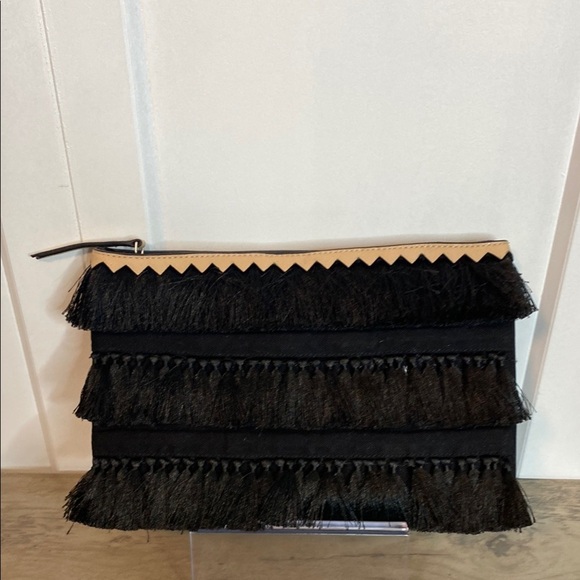 💚 Stella & Dot | Black & Tan Fringe Tassel Clutch - East West - Floral interior - Picture 1 of 6